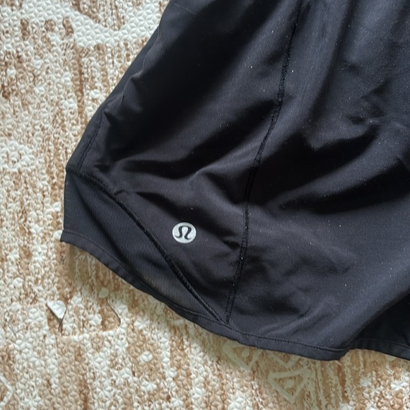 LULULEMON RUN SWIFT SHORTS - Picture 3 of 4